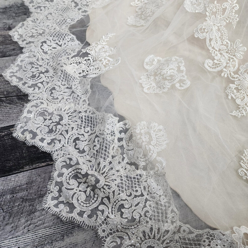 Allure Bridals 9407 Ivory Lace Mermaid Wedding Gown Size 1x-2x - Picture 6 of 11